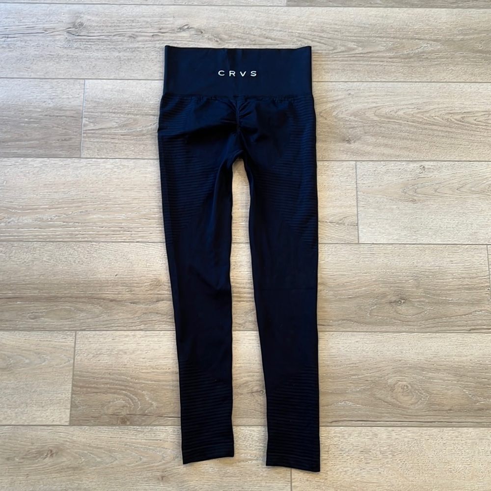 Curves and Combat Boots leggings